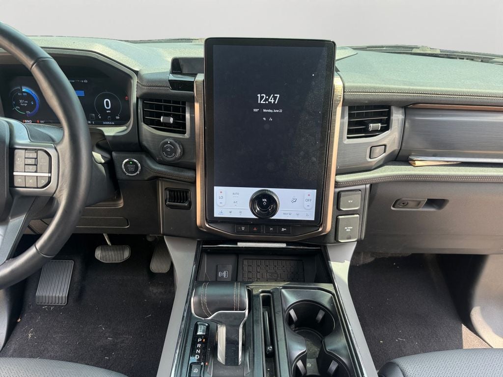 2024 Ford F-150 Lightning Lariat