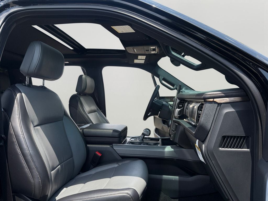 2024 Ford F-150 Lightning Lariat