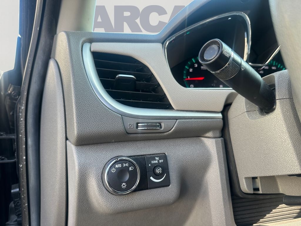 2016 Chevrolet Traverse LS