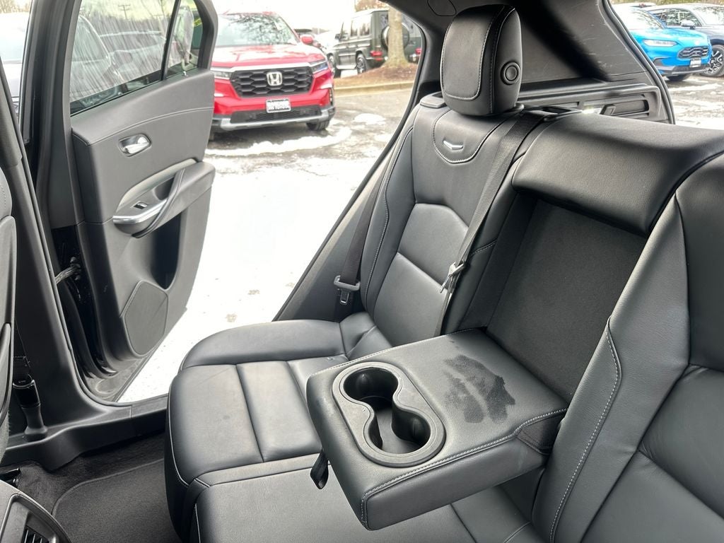 2023 Cadillac XT4 Premium Luxury