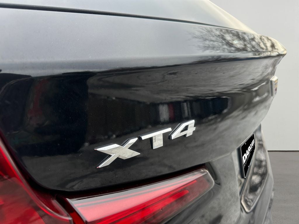 2023 Cadillac XT4 Premium Luxury