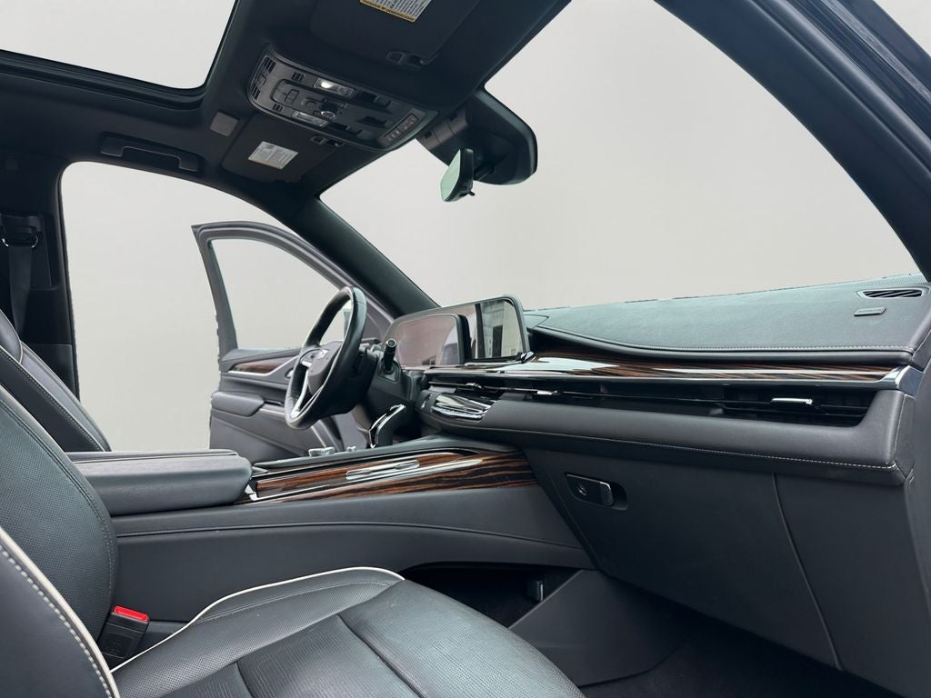2023 Cadillac Escalade ESV Premium