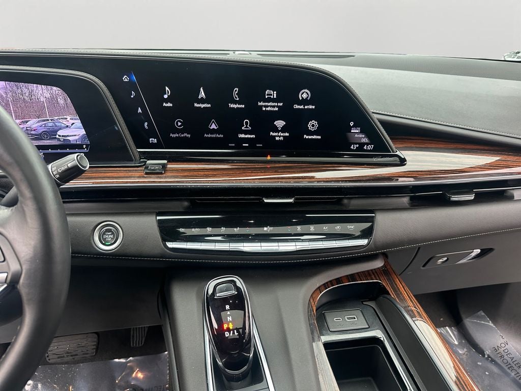 2022 Cadillac Escalade ESV Premium