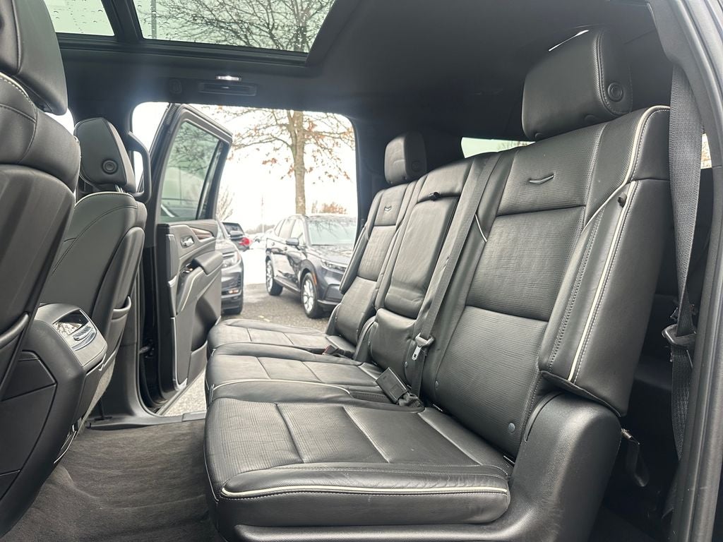 2022 Cadillac Escalade ESV Premium