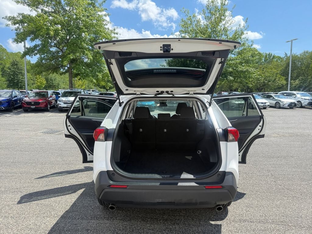 2025 Toyota RAV4 LE