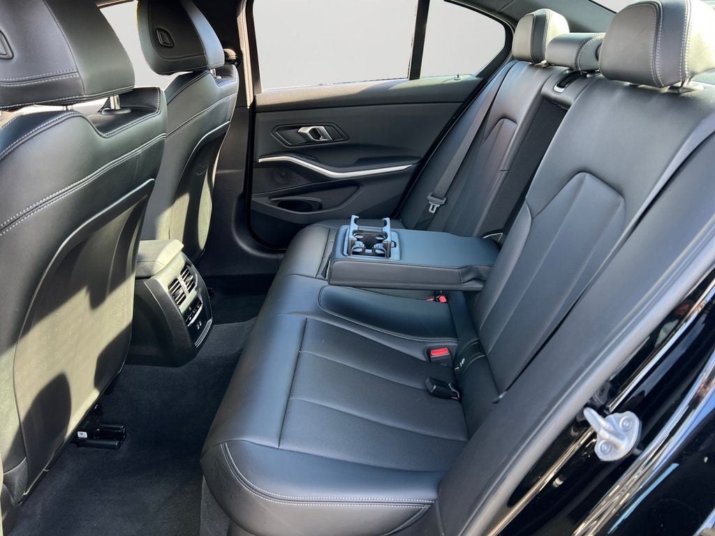 2025 BMW 3 Series 330i xDrive