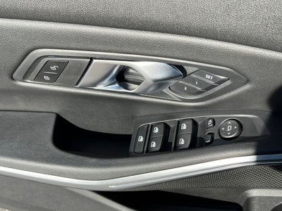 2025 BMW 3 Series 330i xDrive