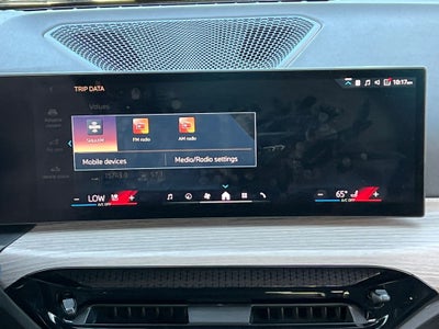 2025 BMW 3 Series 330i xDrive