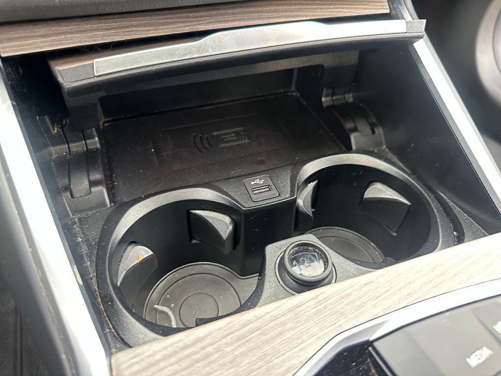 2025 BMW 3 Series 330i xDrive