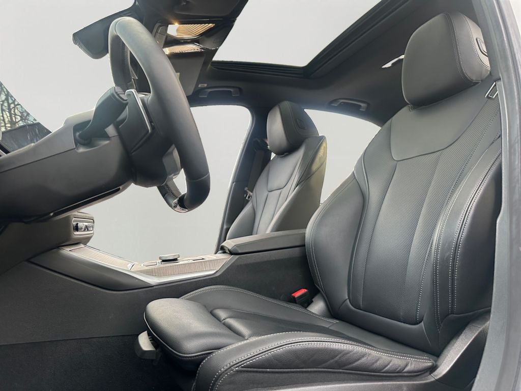 2025 BMW 3 Series 330i xDrive