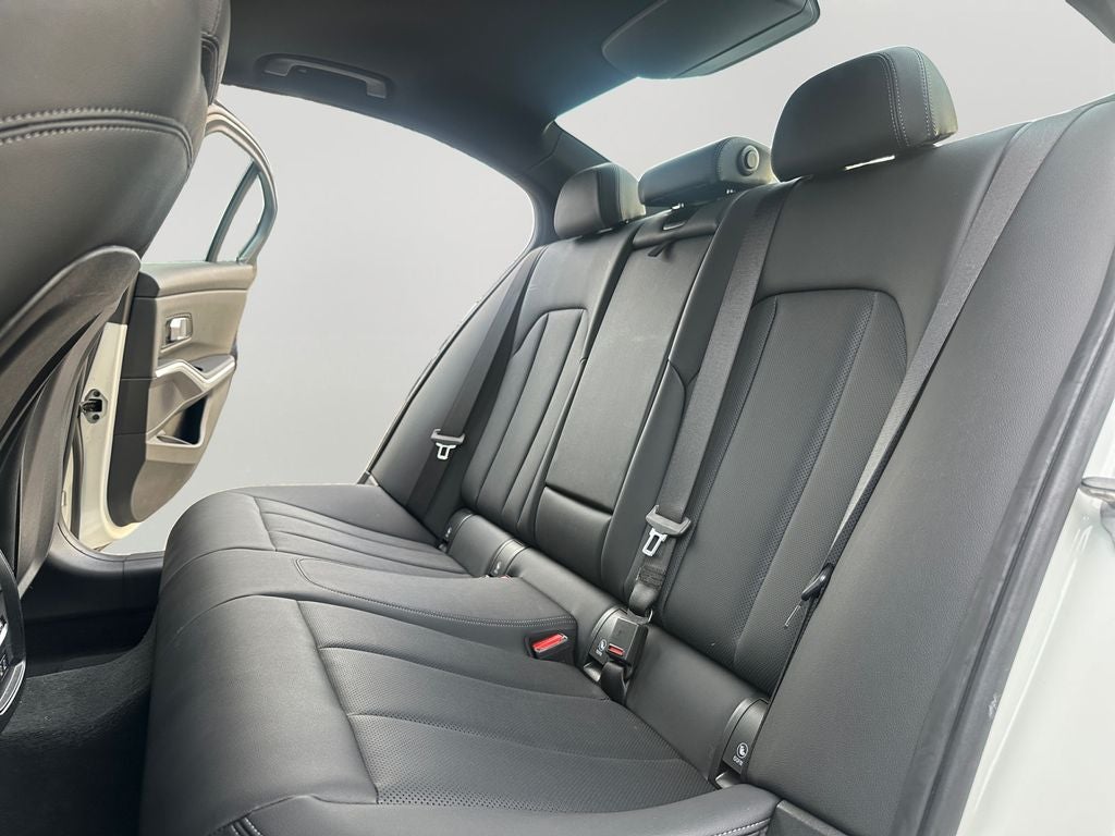 2025 BMW 3 Series 330i xDrive