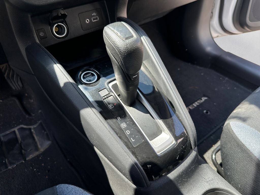 2023 Nissan Versa 1.6 SV
