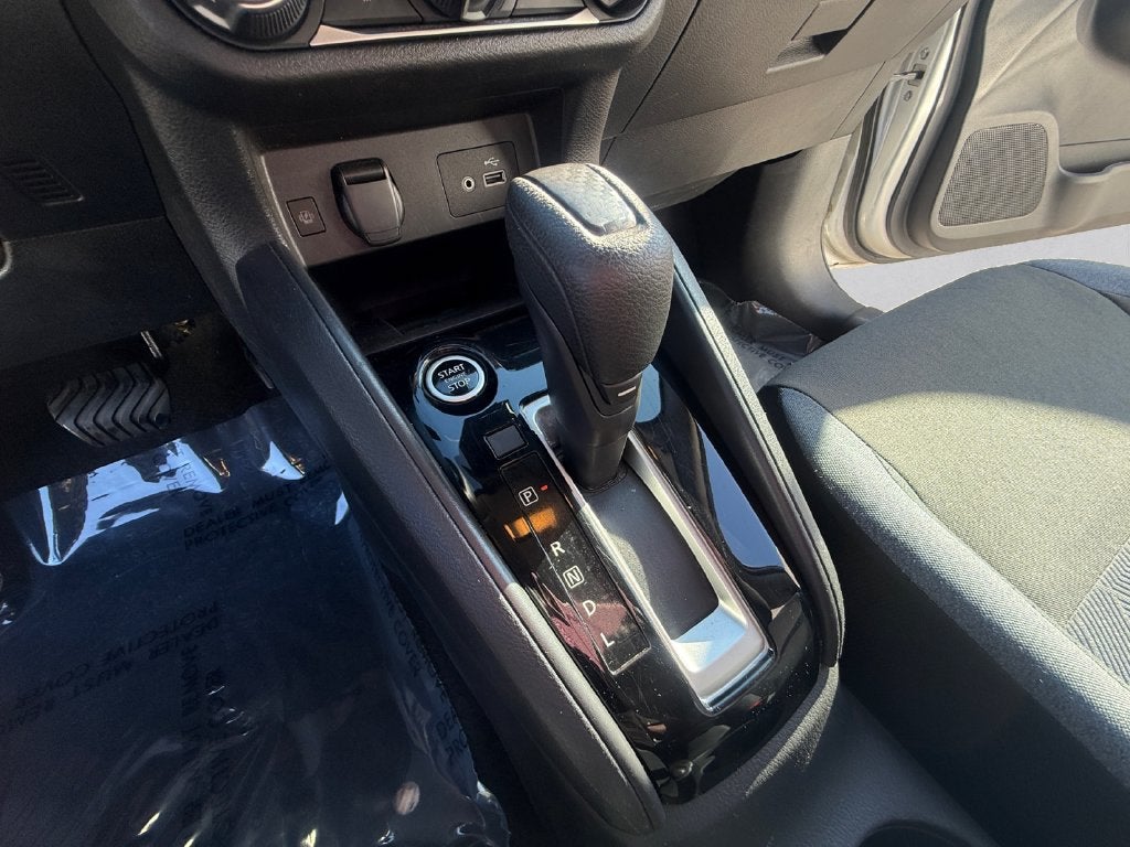 2024 Nissan Versa 1.6 SV