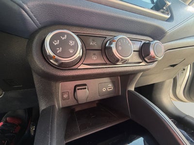 2024 Nissan Versa 1.6 SV