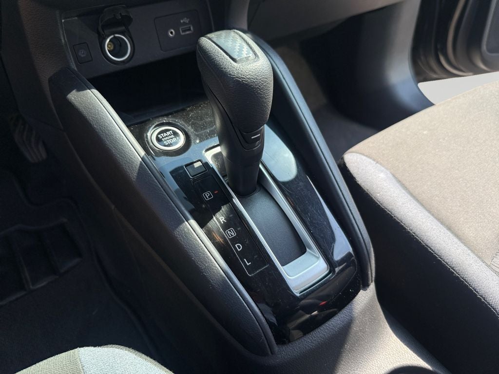 2024 Nissan Versa 1.6 SV