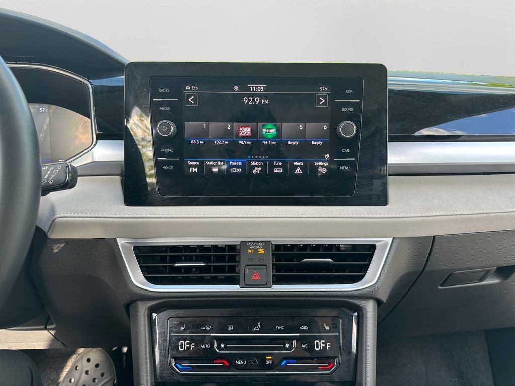 2025 Volkswagen Taos 1.5T SE