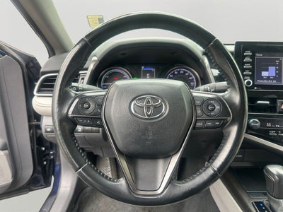 2022 Toyota Camry Hybrid SE