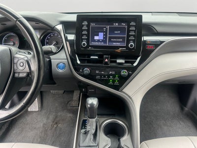 2022 Toyota Camry Hybrid SE