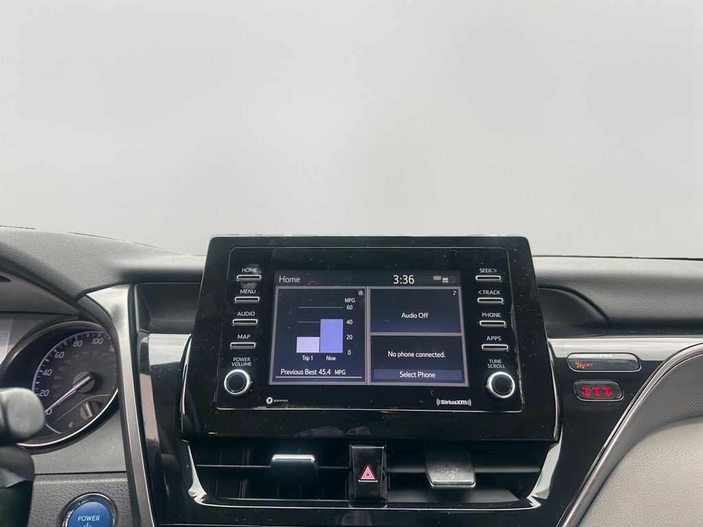 2022 Toyota Camry Hybrid SE