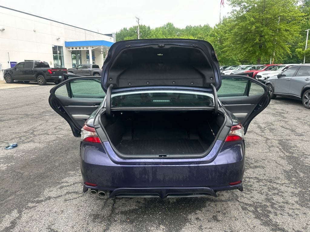 2022 Toyota Camry Hybrid SE
