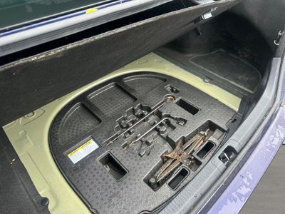 2022 Toyota Camry Hybrid SE