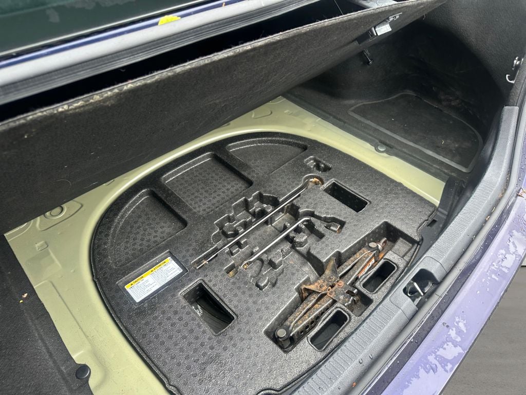 2022 Toyota Camry Hybrid SE