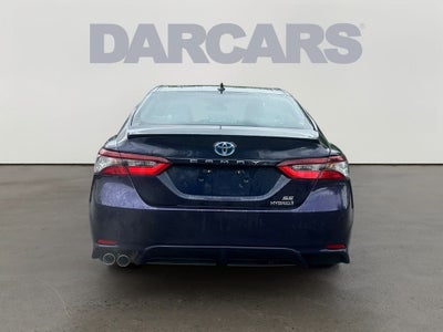 2022 Toyota Camry Hybrid SE