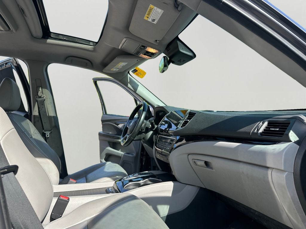 2021 Honda Pilot Touring 8 Passenger