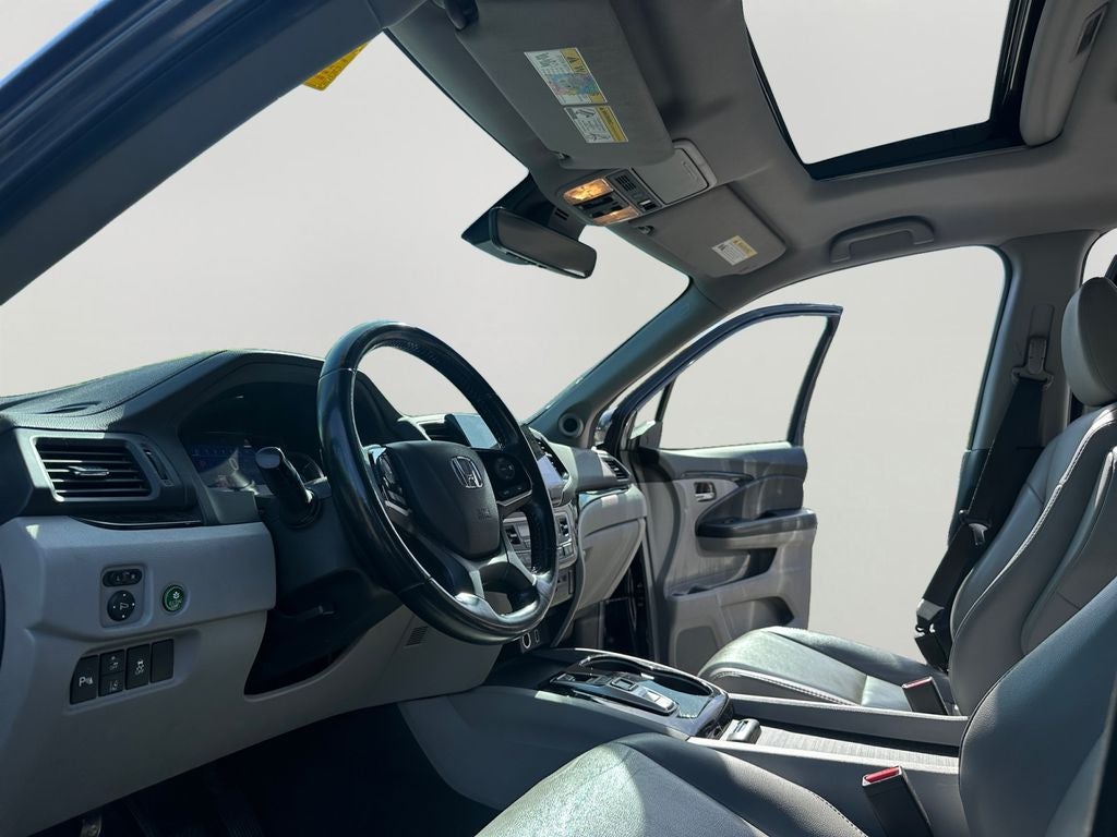 2021 Honda Pilot Touring 8 Passenger