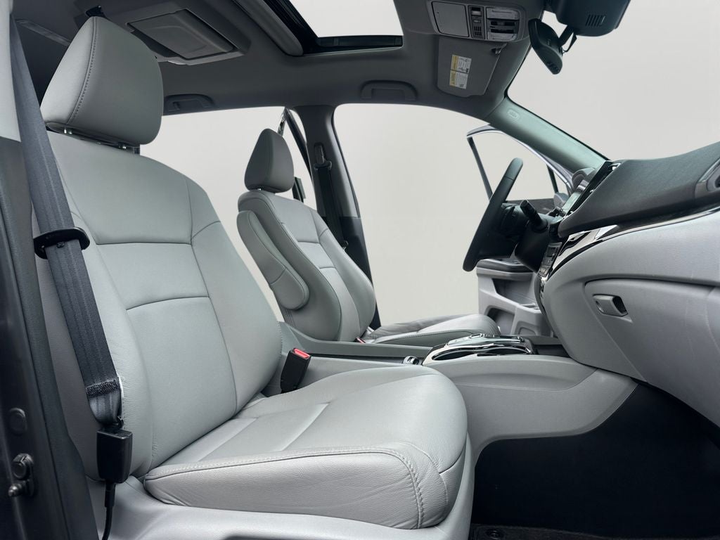 2021 Honda Pilot Touring 8 Passenger