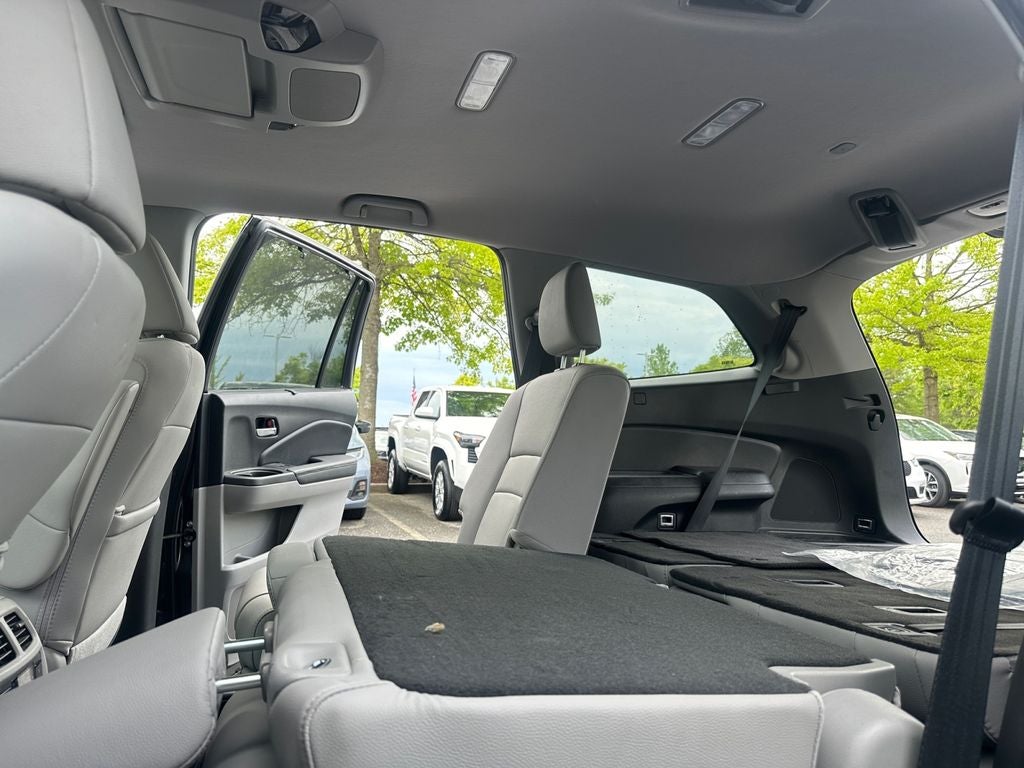 2021 Honda Pilot Touring 8 Passenger