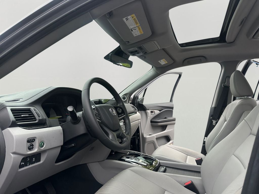 2021 Honda Pilot Touring 8 Passenger