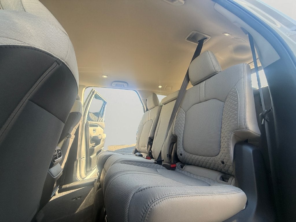 2023 Honda Pilot LX