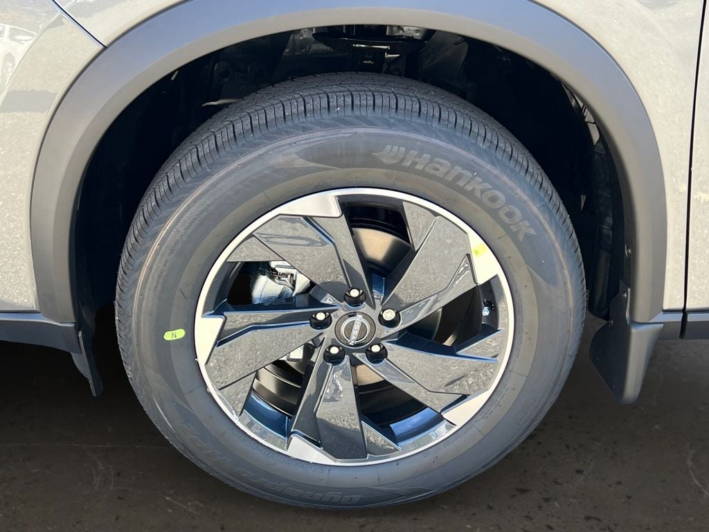 2026 Nissan Rogue SV Cold Weather