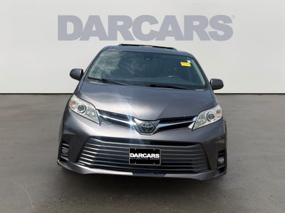 2018 Toyota Sienna XLE 8 Passenger