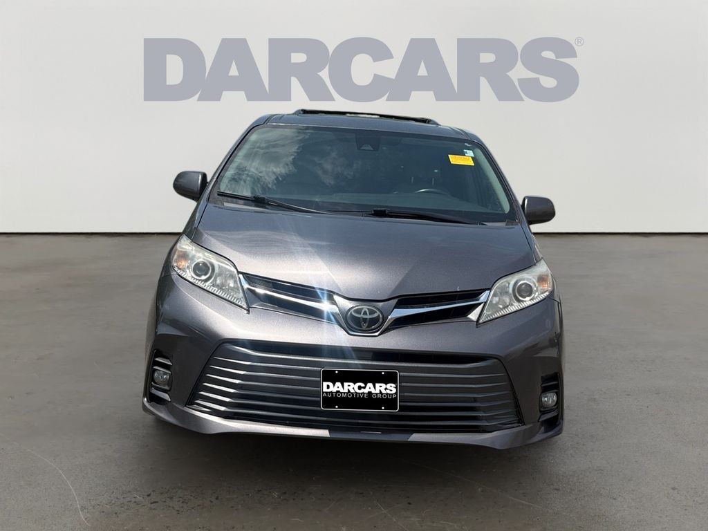2018 Toyota Sienna XLE 8 Passenger
