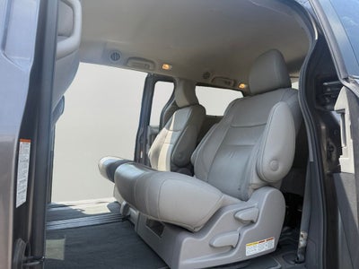 2018 Toyota Sienna XLE 8 Passenger