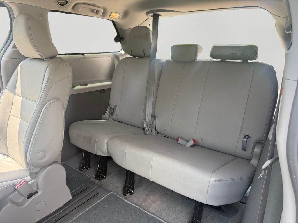 2018 Toyota Sienna XLE 8 Passenger
