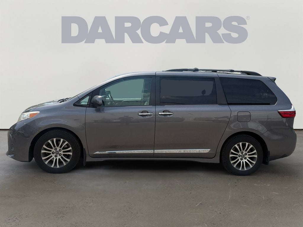 2018 Toyota Sienna XLE 8 Passenger