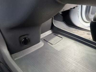 2023 Toyota Sienna Limited 7 Passenger