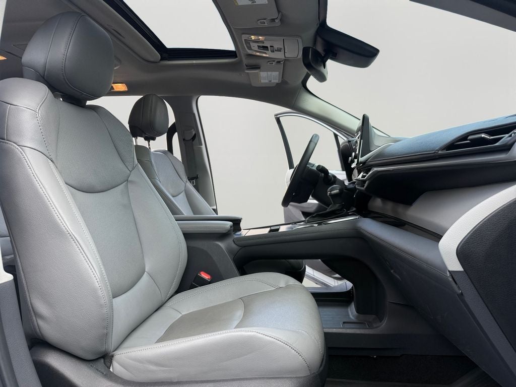 2023 Toyota Sienna Limited 7 Passenger