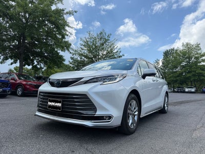 2023 Toyota Sienna Limited 7 Passenger