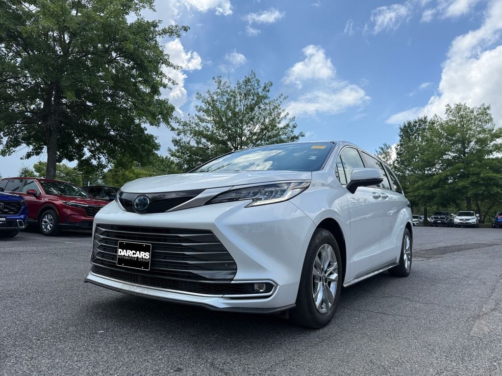 2023 Toyota Sienna Limited 7 Passenger