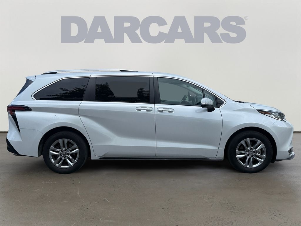 2023 Toyota Sienna Limited 7 Passenger