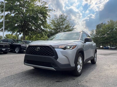2025 Toyota Corolla Cross LE