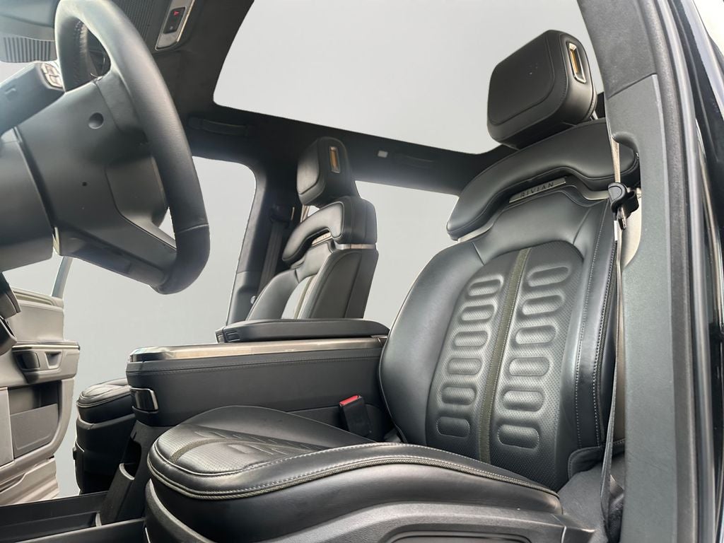 2025 Rivian R1S Adventure Dual Motor Large Pack