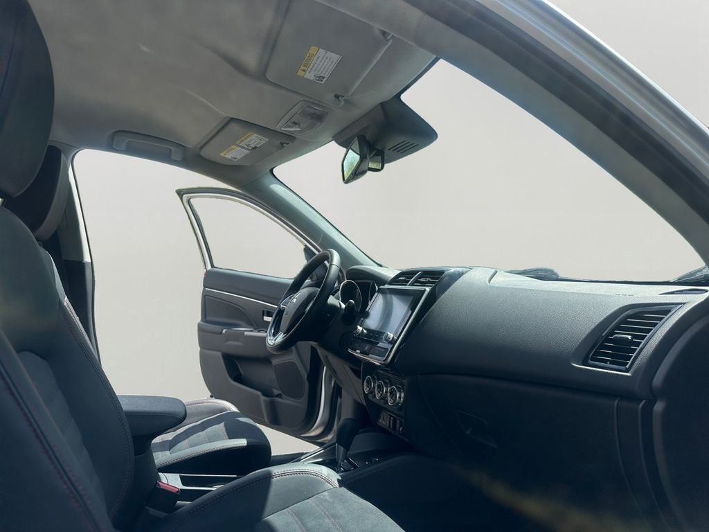 2025 Mitsubishi Outlander Sport 2.0 SE