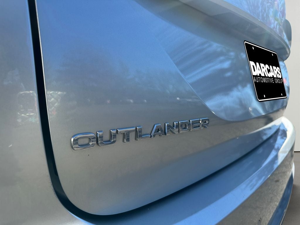 2025 Mitsubishi Outlander SE