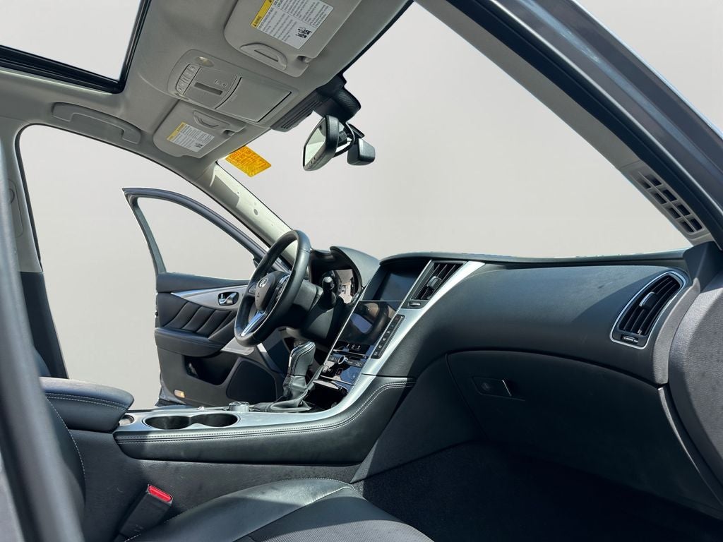 2022 INFINITI Q50 LUXE