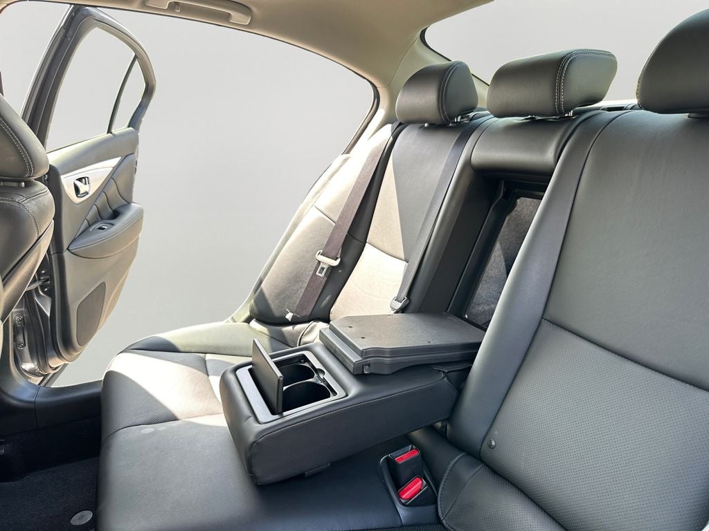 2022 INFINITI Q50 LUXE